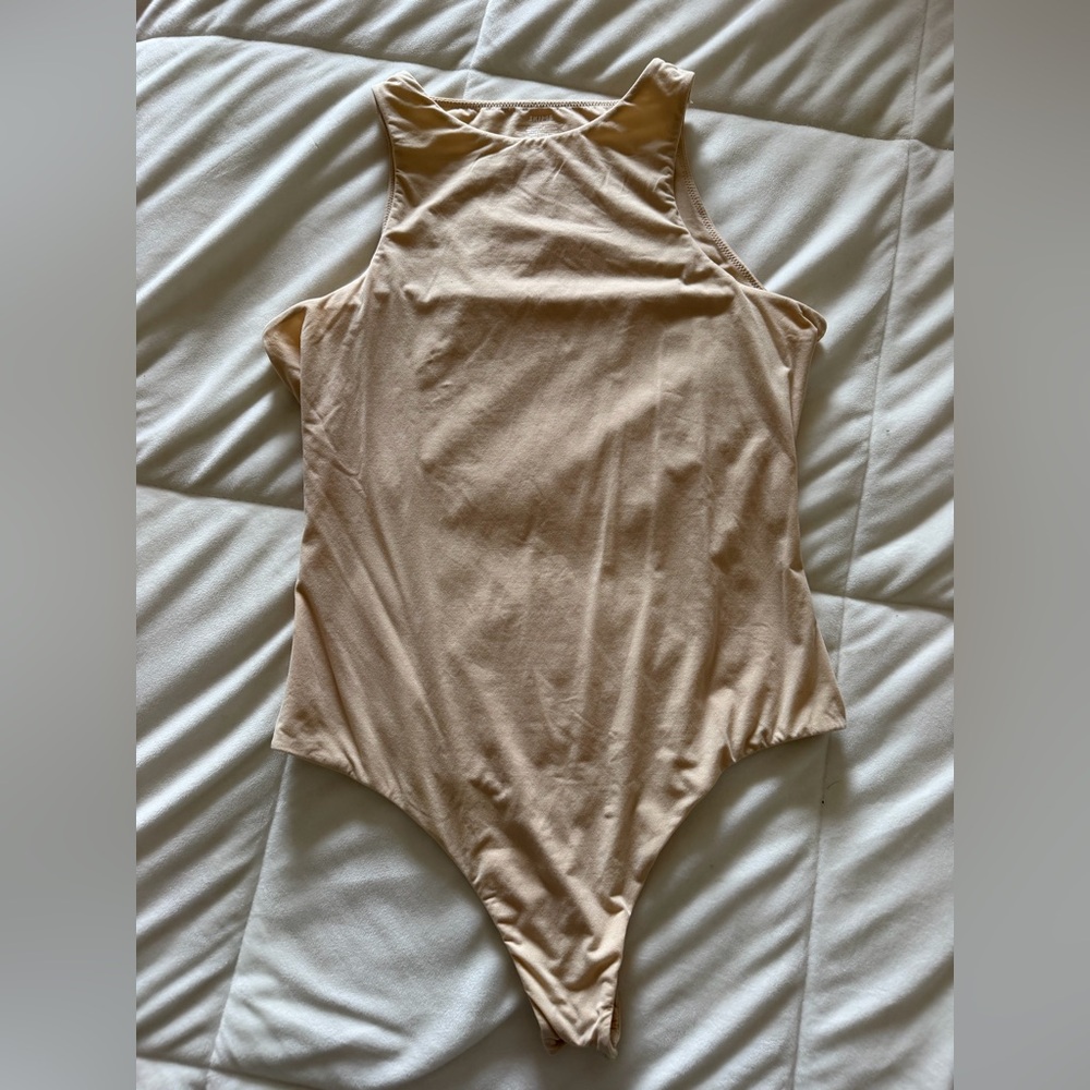 SKIMS Seamless Bodysuit - Light Nude